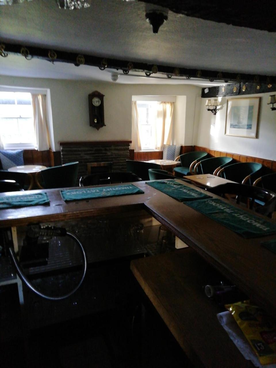 Hotel The Royal Oak Kington  Esterno foto